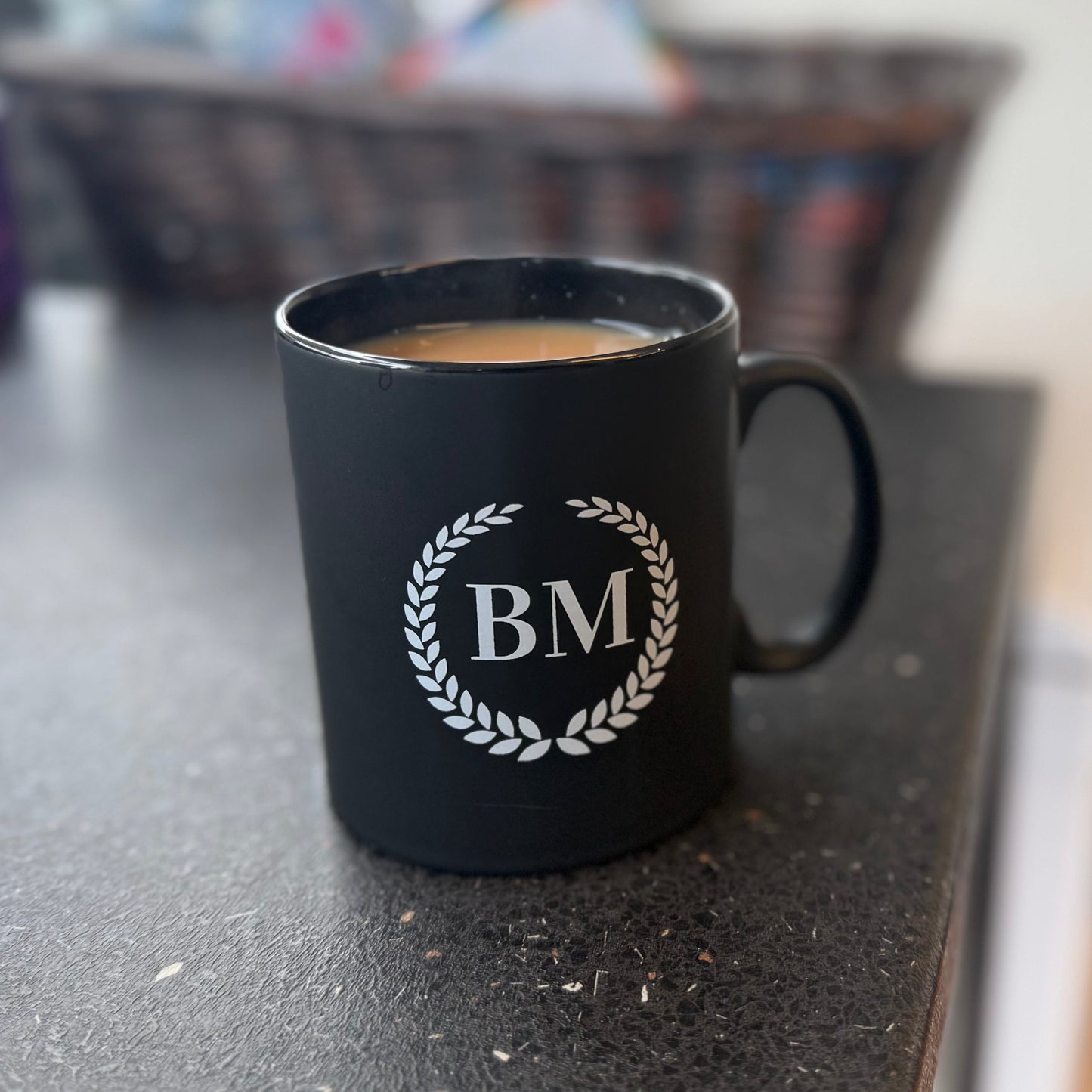 BM Crest Mug Matt black