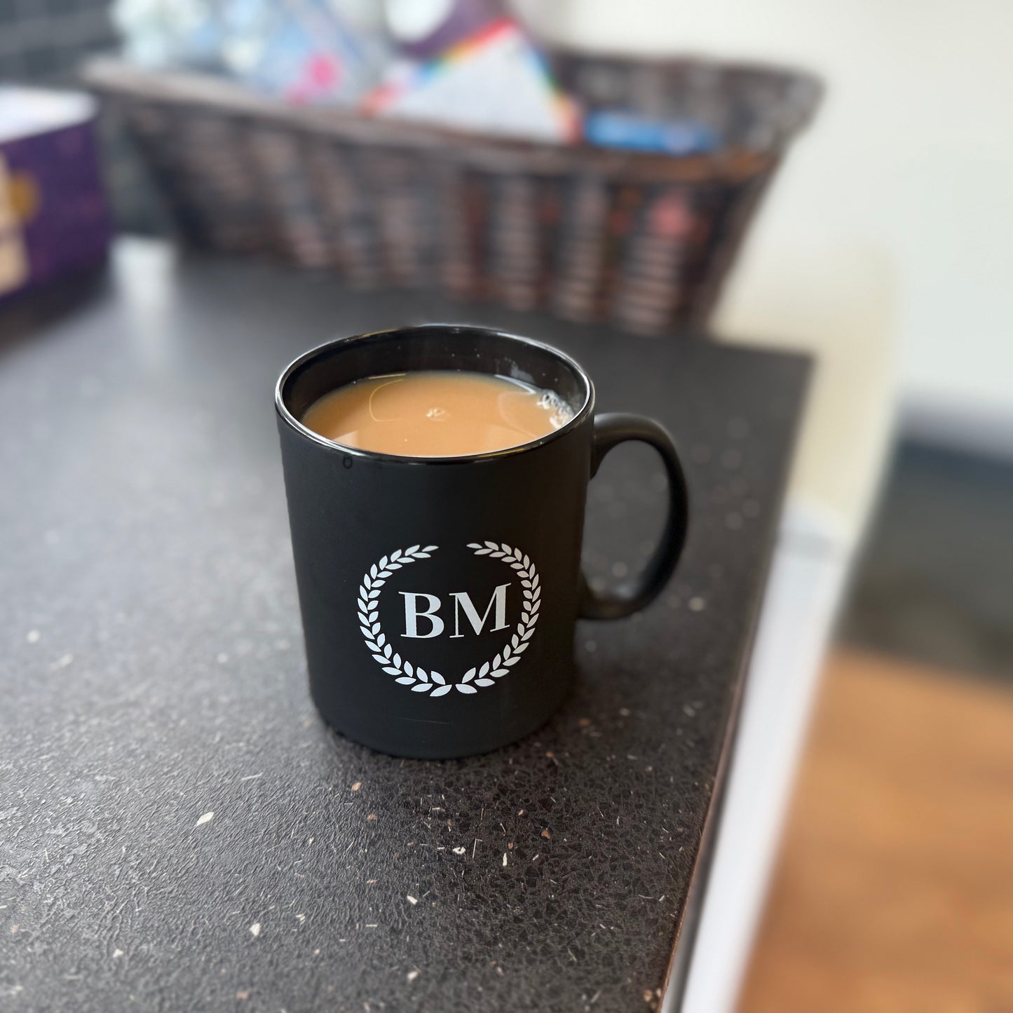 BM Crest Mug Matt black